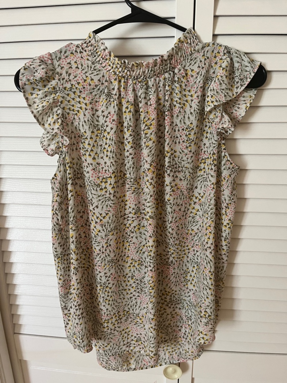 LOFT Cream Floral Ruffle Sleeve Camisole